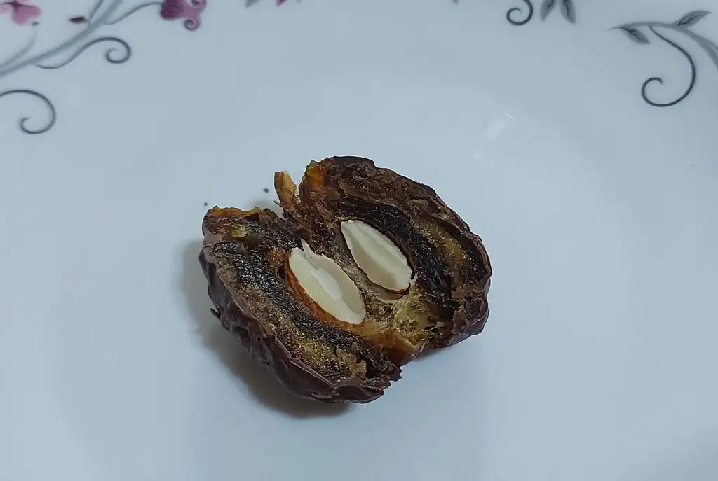 Piarom Dates
